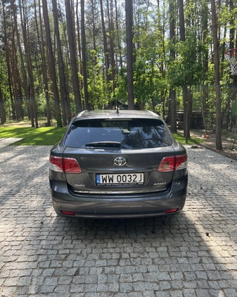 Toyota Avensis cena 27000 przebieg: 210000, rok produkcji 2010 z Grójec małe 56